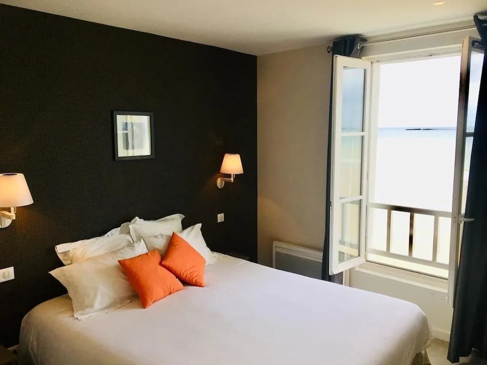 Voir la photo 3 — Hôtel De La Marine