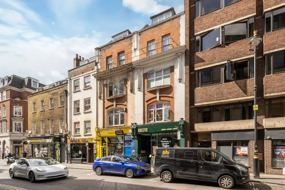 Chic 3-bedroom Apartment in Soho