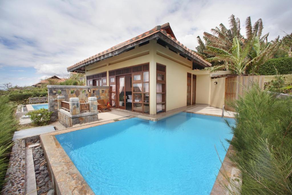 Romana Resort & Spa