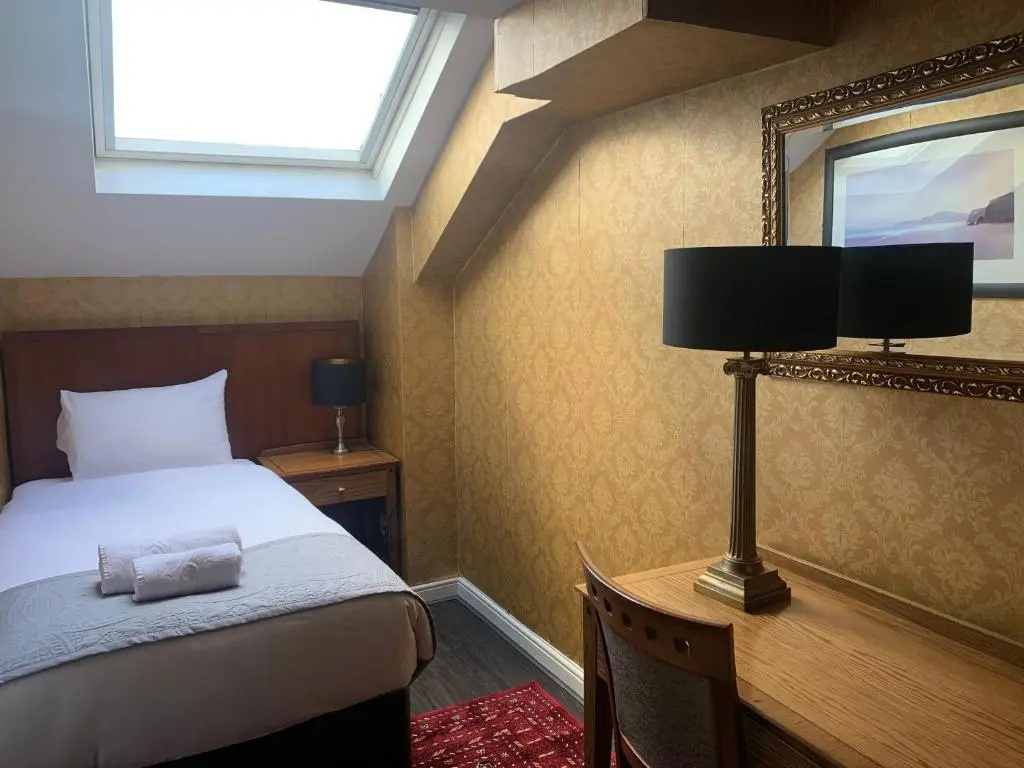 Beech Mount Hotel - Free Parking - Chambres