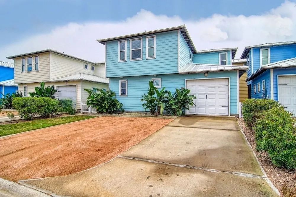 Villa Blue - 4 Br Home