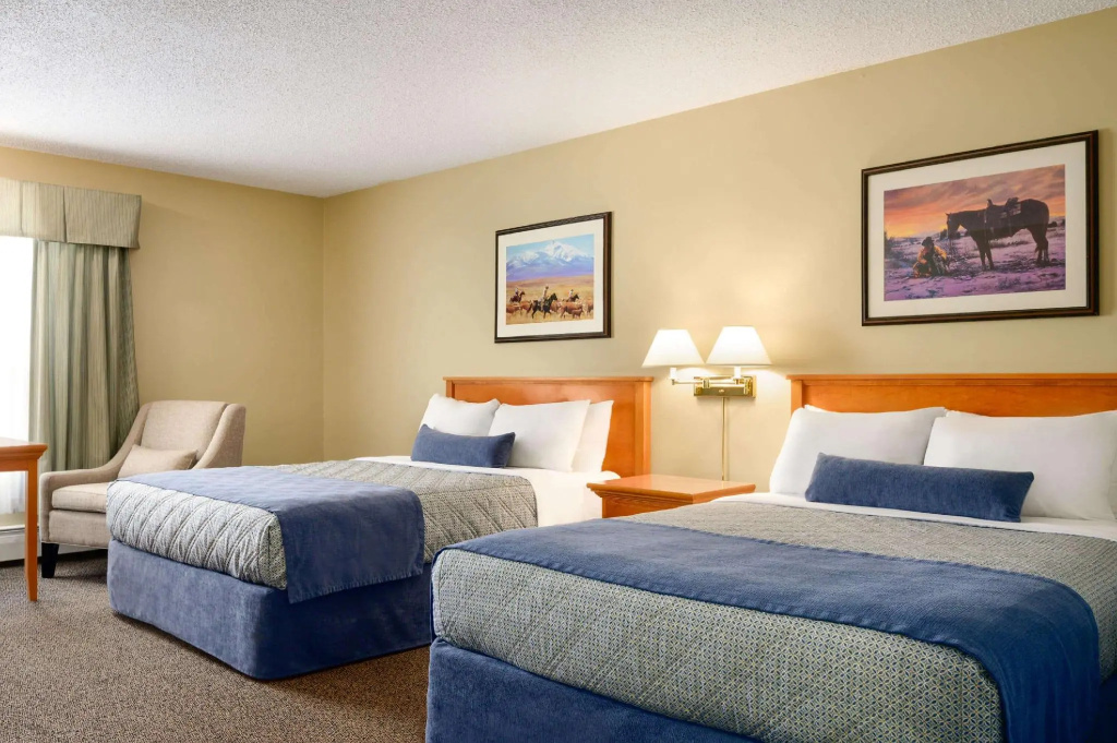 Standard Quadruple room