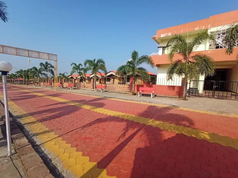 Mango Valley Resorts Ganpatipule