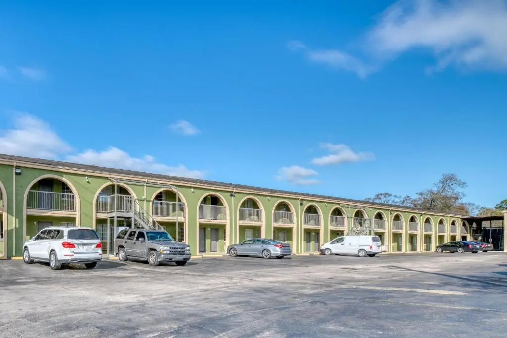 OYO Hotel Channelview I 10