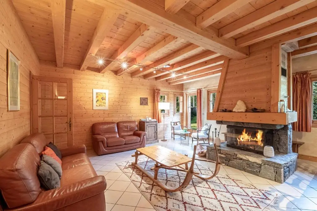 6 Bedrooms Chalet