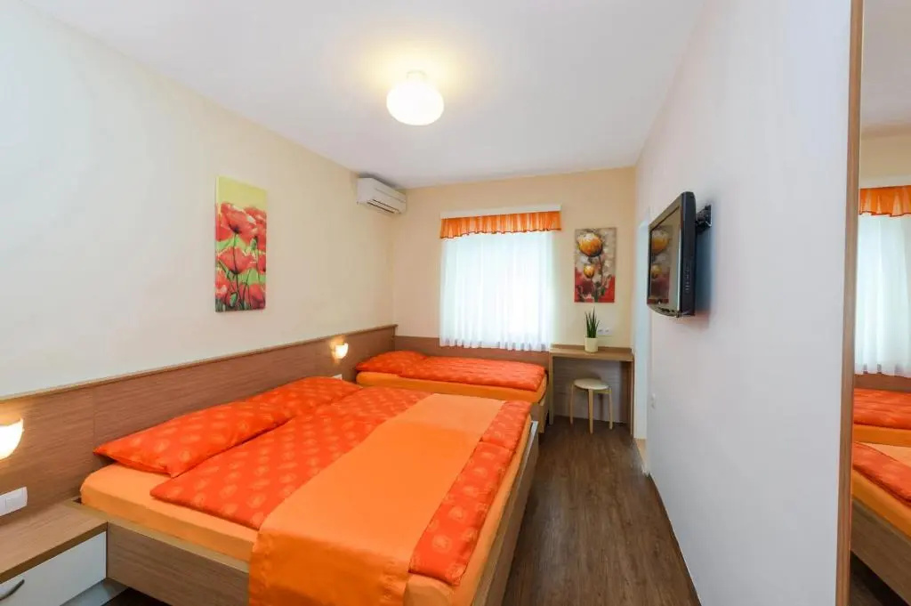 Guesthouse Opara - Chambres