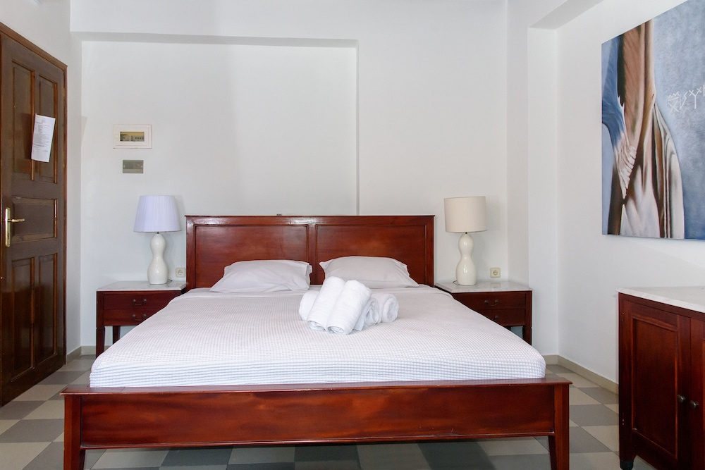 Vranas Ambiance Hotel 2 * Vranas Ambiance Hotel 2 *