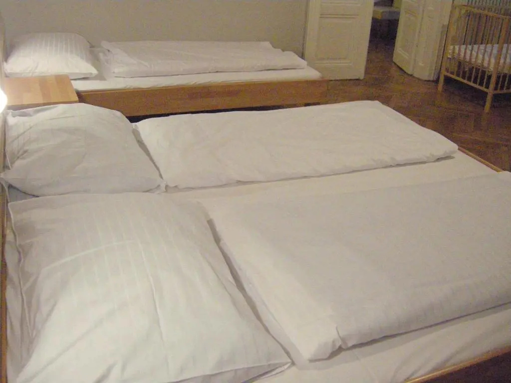 Standard Sextuple room