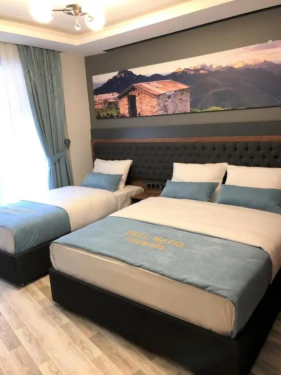 Apartment with mountain view