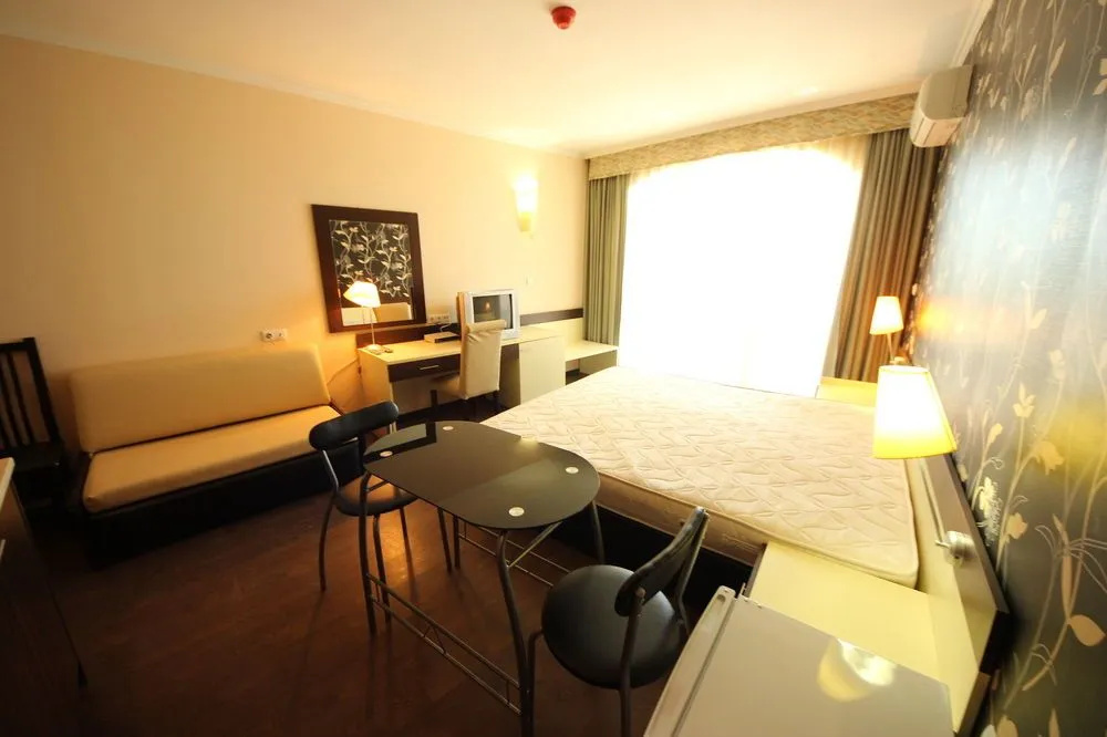 Grand Hotel St.Vlas - Menada Apartments