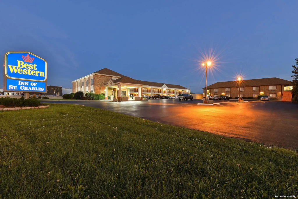 Days Inn by Wyndham St. Charles IL