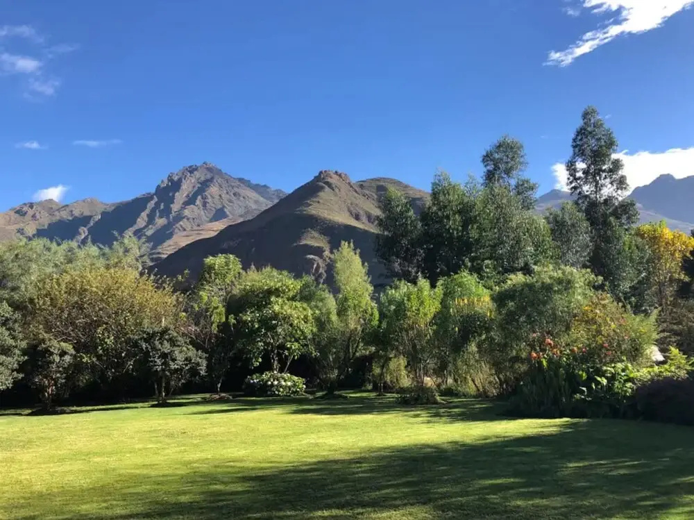 w Peaceful 4BR Villa With Nature View