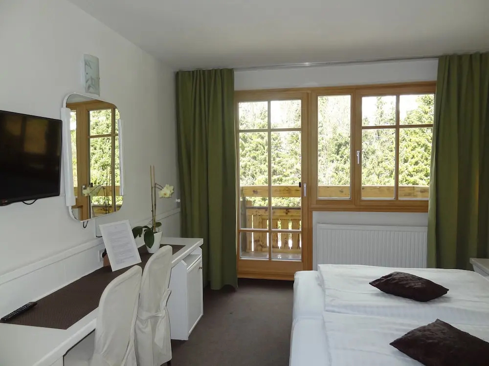 Superior Double room with balcony (full double bed)