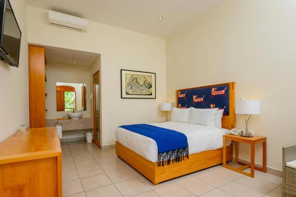 Standard Double room (full double bed)
