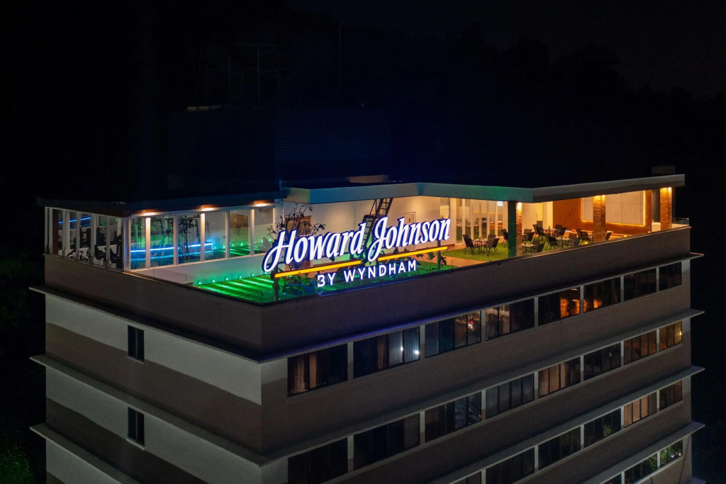 Howard Johnson by Wyndham Kota Kinabalu City Centre