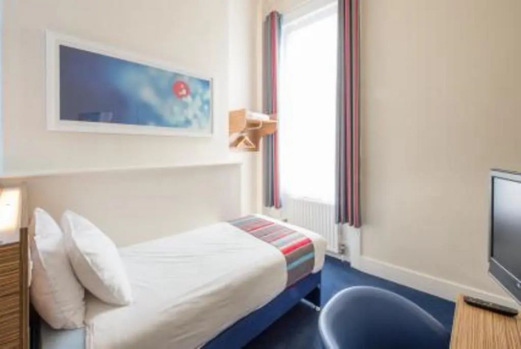 Travelodge Tunbridge Wells - фото 18