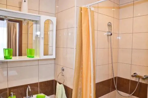 Media Panzió és Apartmanház - Général
