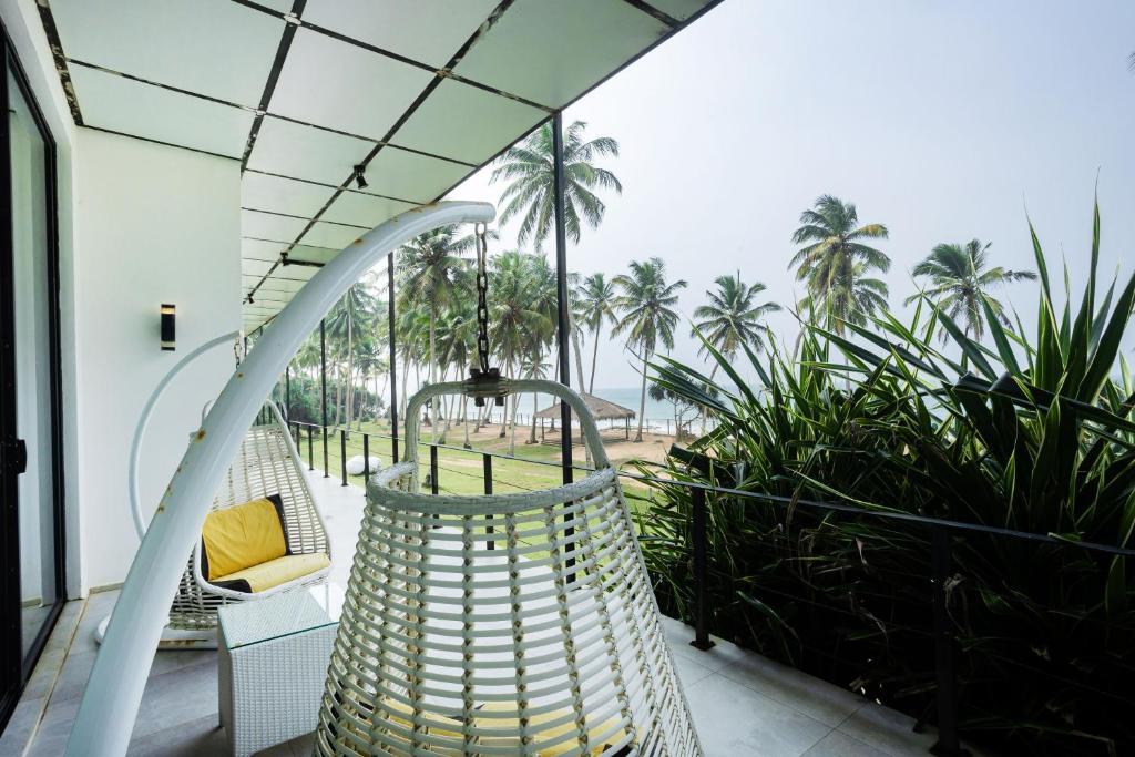 Green Turtle Villa By The Serendipity Collection