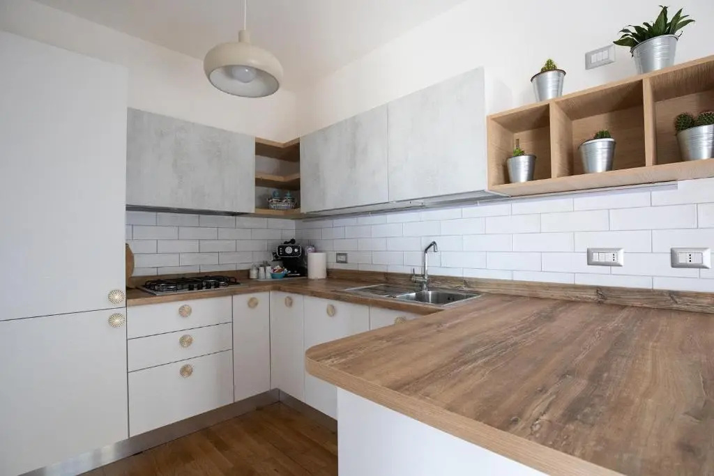 Bay View Apartment