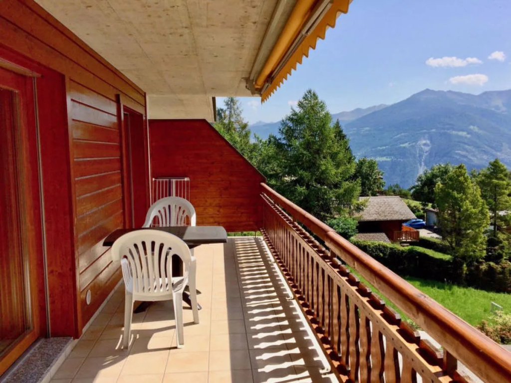 Balcony & Terrace