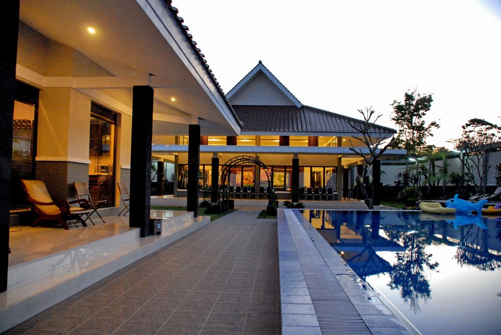 Griya Persada Convention Hotel & Resort Kaliurang image