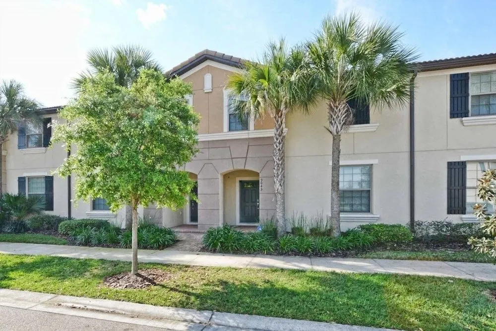 Windsor-4 Bed Townhouse w/splashpool-3805WW