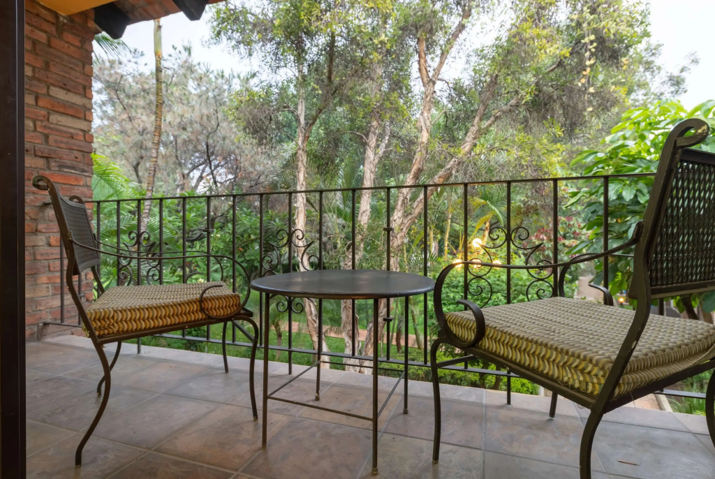 Balcony & Terrace