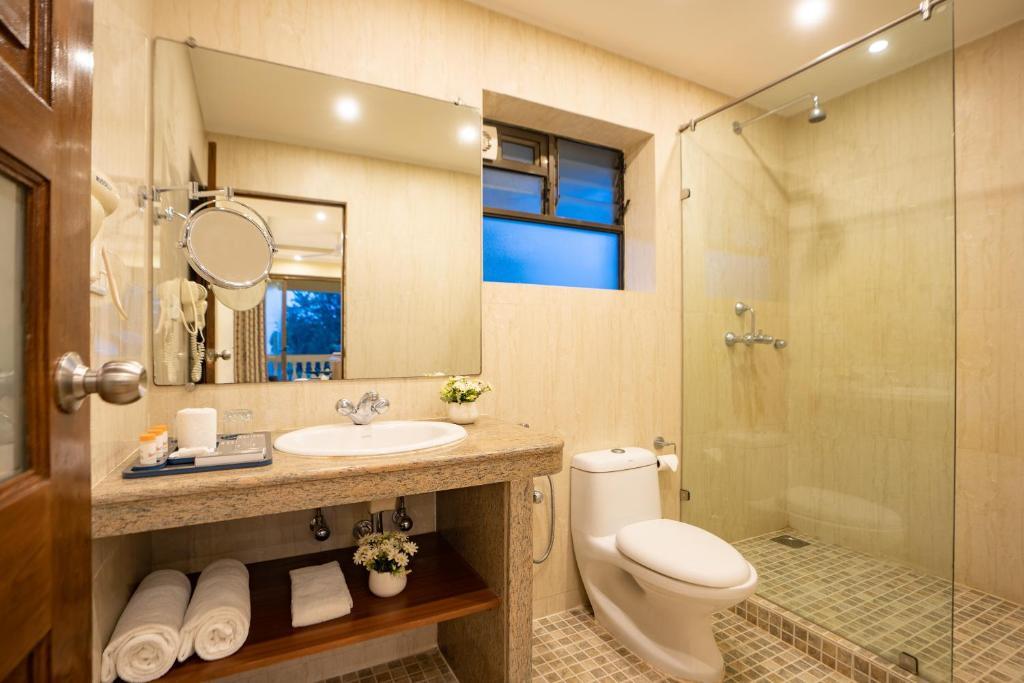 De Mandarin Beach Resort Suites & Villas