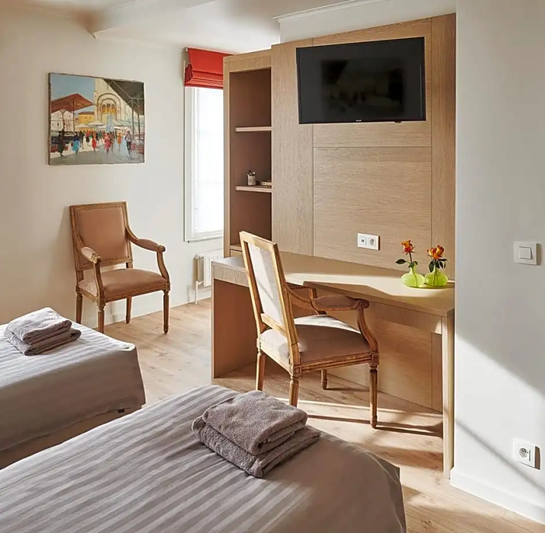 Standard Double room (full double bed)