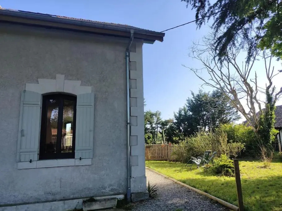 Appartement 4/6 pers, jardin, 6 km de la plage