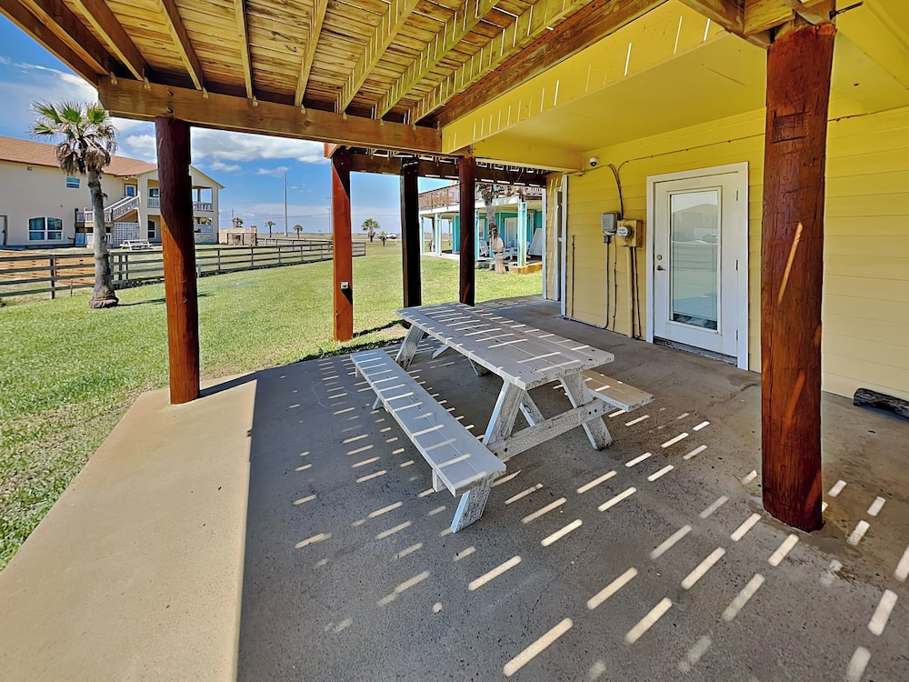 The Salty Sandpiper by Silver Sands Vacation Rentals