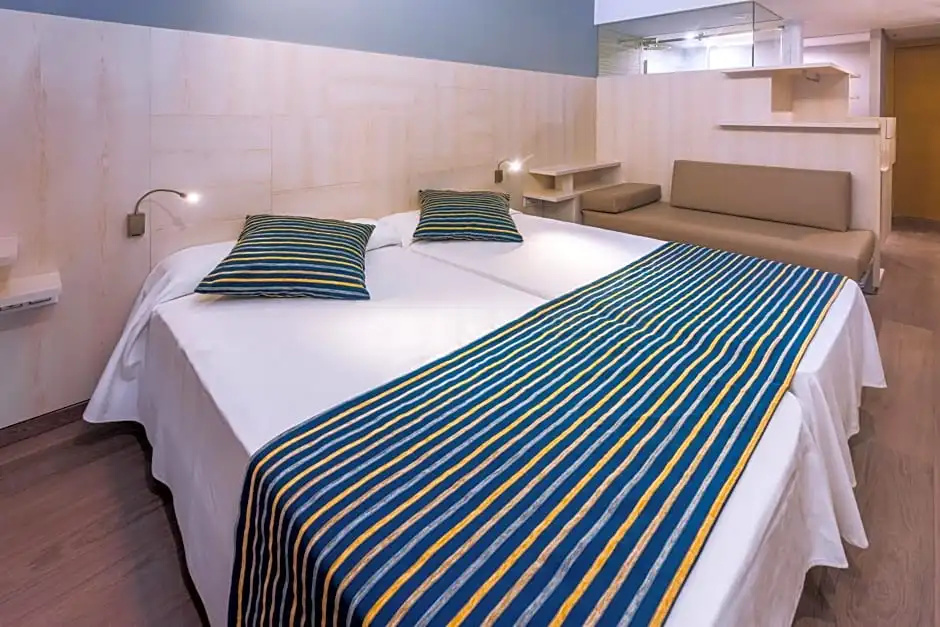 GHT Sa Riera Hotel - Chambres