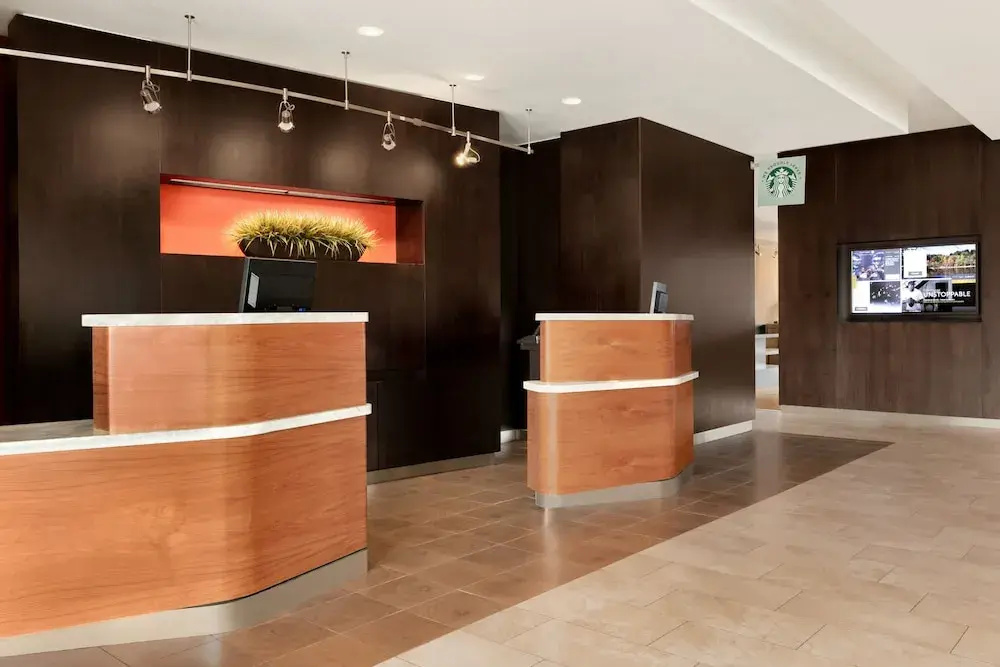 Lobby & Reception