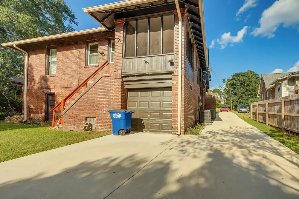 1 Mi to Dtwn: Welcoming Macon Home w/ Yard