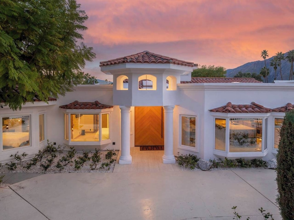 Luxury 6br Palm Springs Retreat With Private Pool Spa