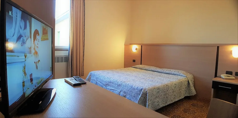Hotel Terme Di Castel San Pietro — 7