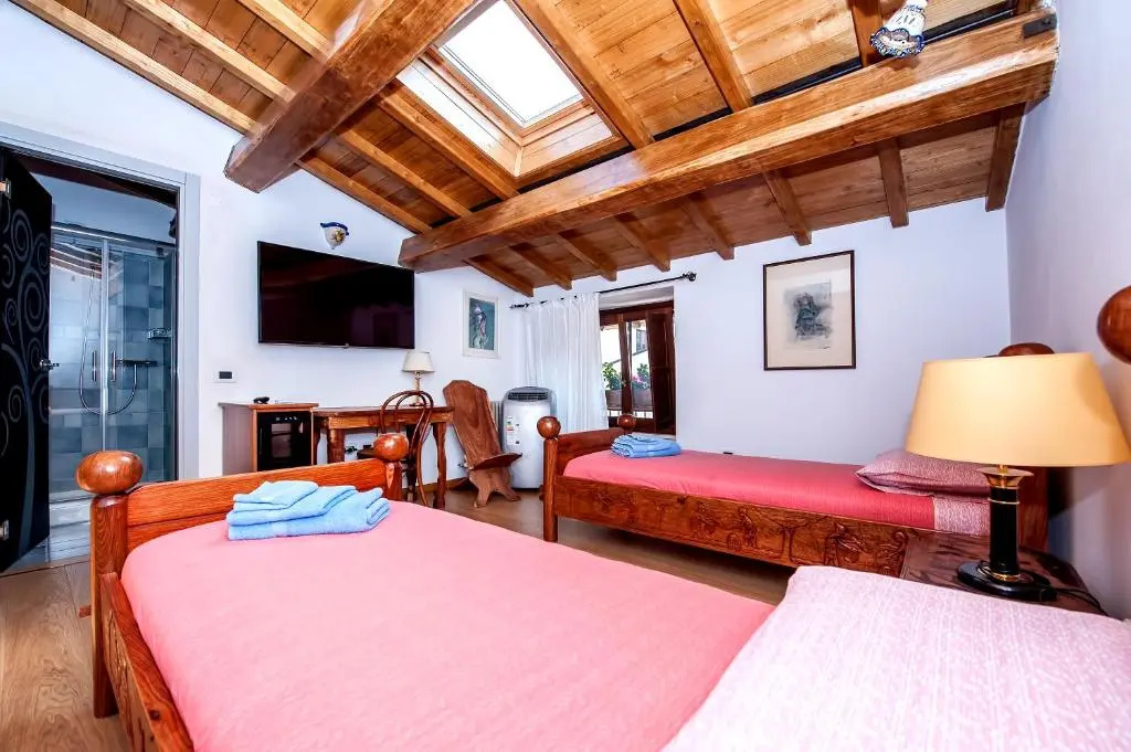Standard Double room twin beds