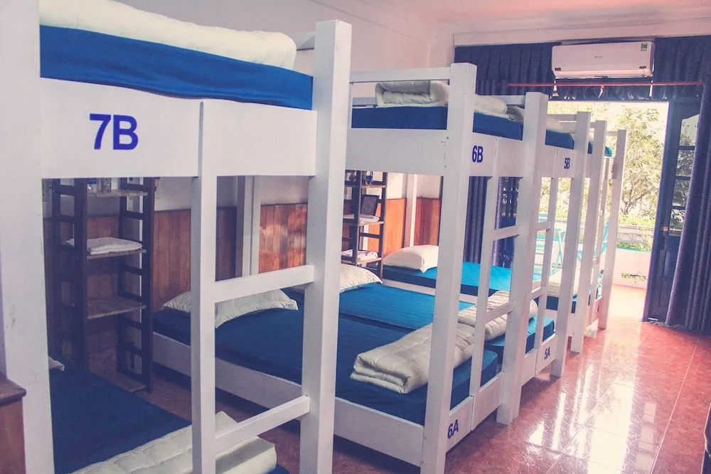 AQua Home - Hostel