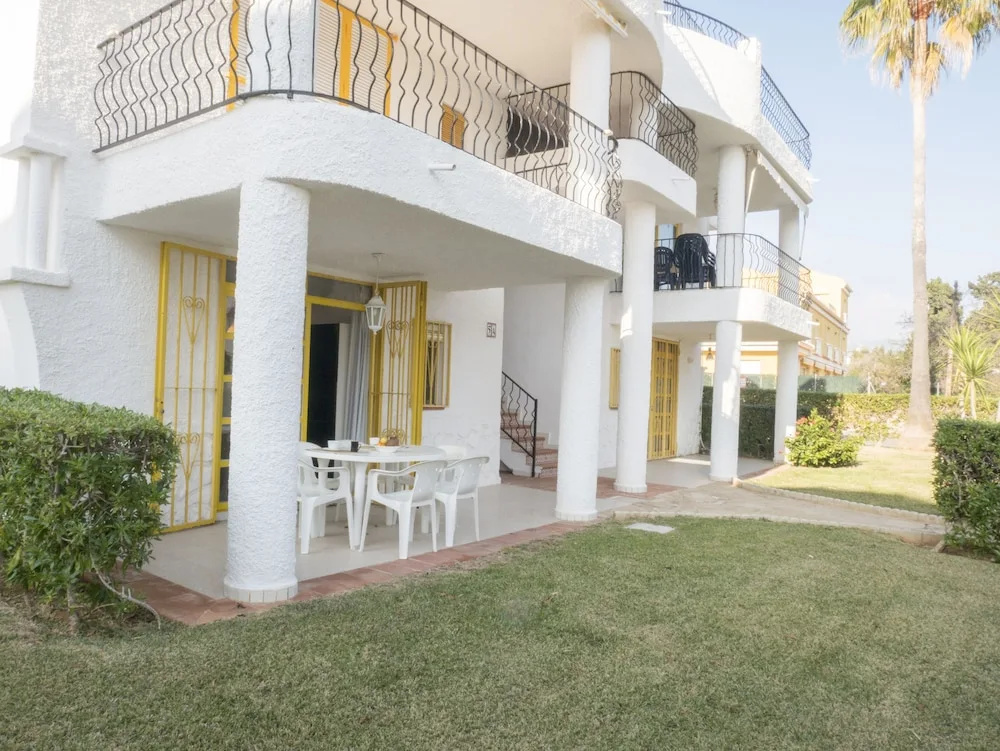 Marineu Playa Romana Village