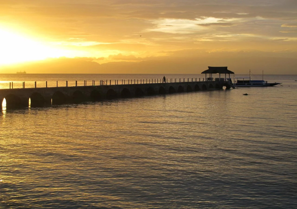 Beach & Waterfront