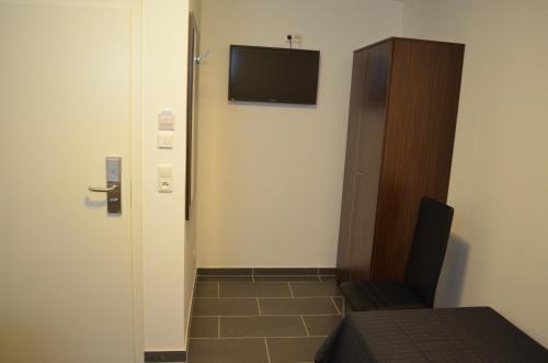 Image 12