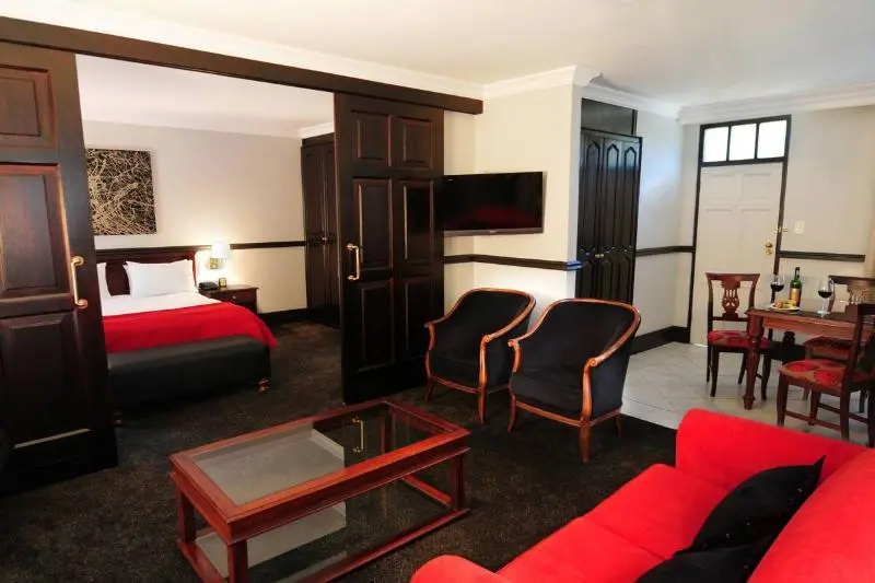 Court Classique Suite Hotel - Chambres