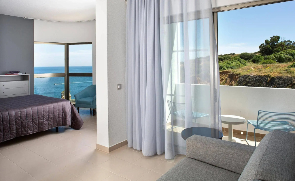 Carvi Beach Hotel - Général