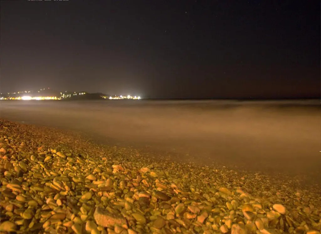Beach & Waterfront