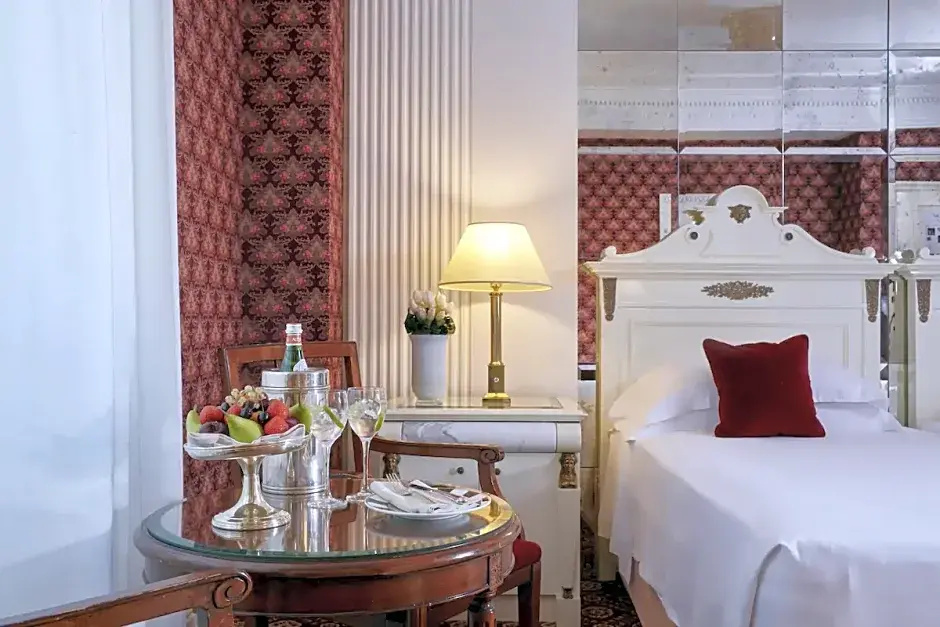 Double Junior Suite (twin beds)