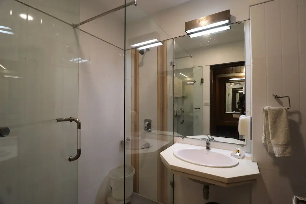 Hotel Rajhans Regent - Chambres