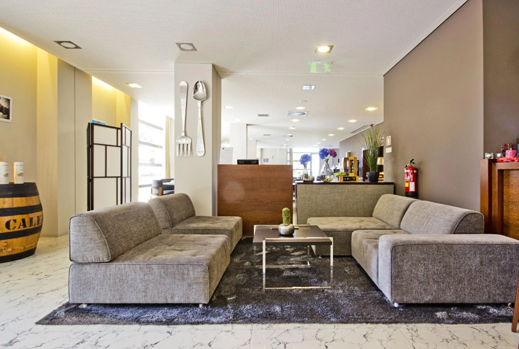 Eurostars Oporto - 4