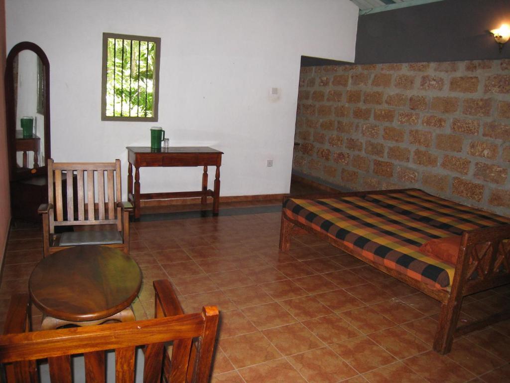 Kumbukgahawatta Hotel