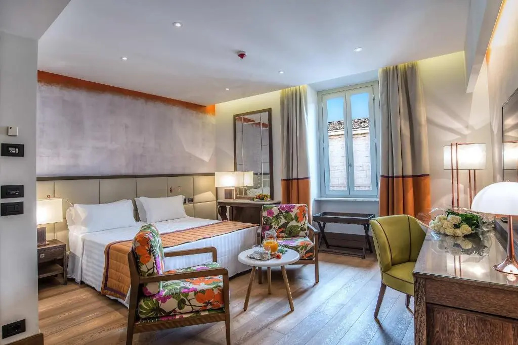 Deluxe Double room (full double bed)