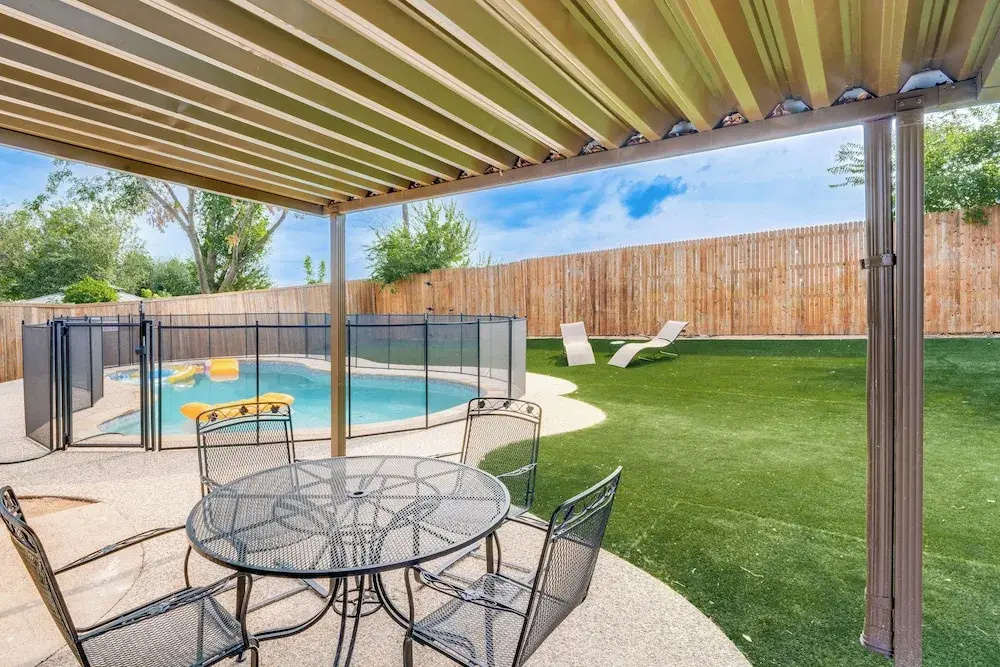 Game Room & Pool: Family Home in The Colony!